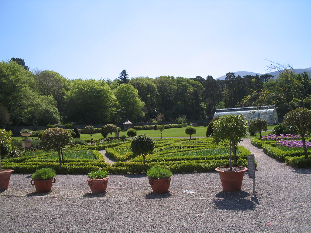 036_Muckross House