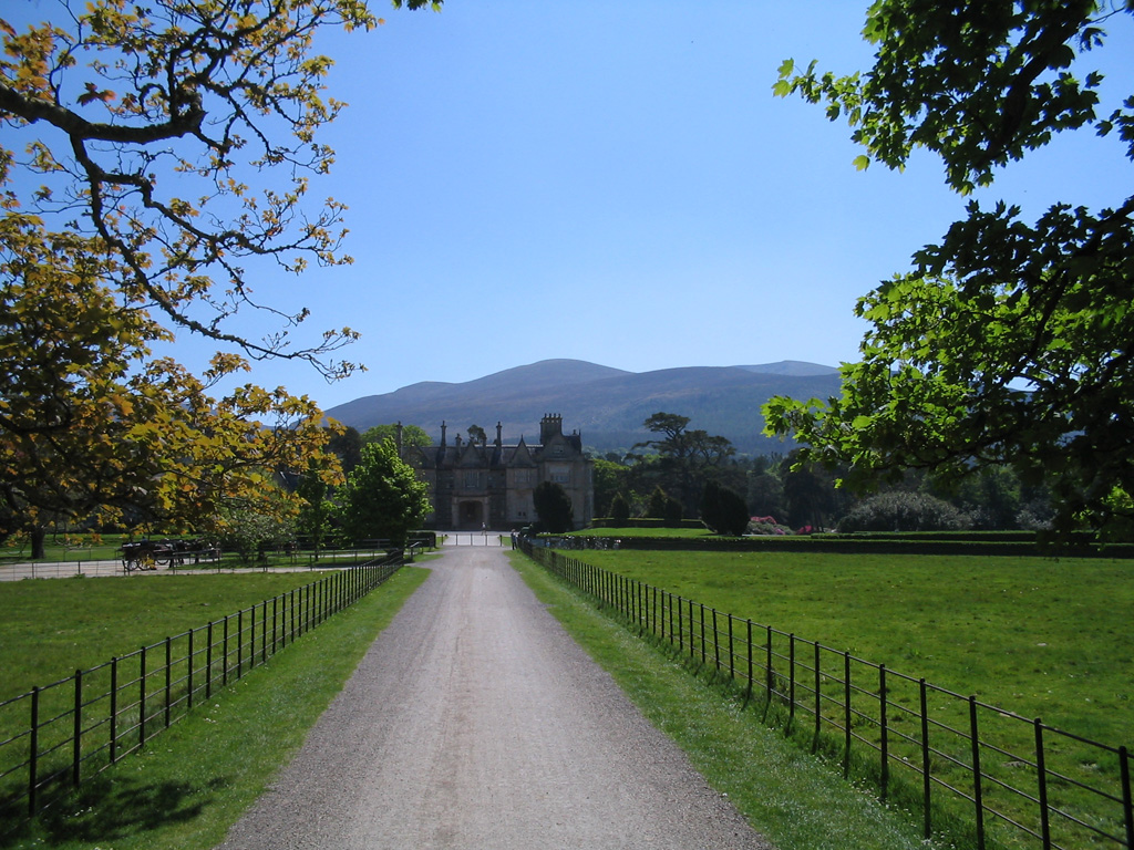 043_Muckroos House view