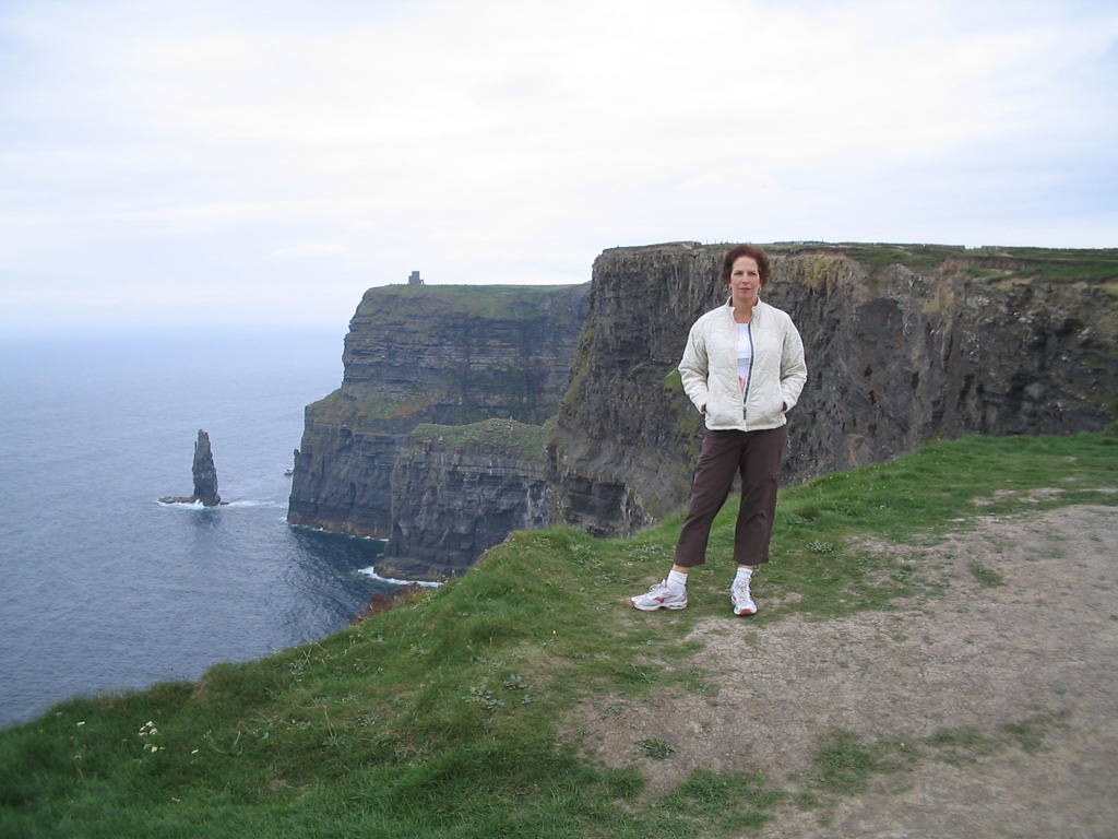 077_Nancy & the Cliffs